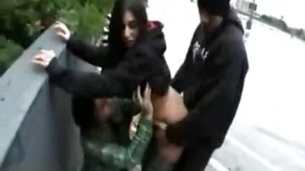 Với bím tóc sex gai dang dep vàng