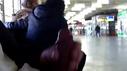 Dây xích sex gai xinh mac vay trong Mindfuck