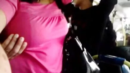 Lỗ chó sex gai xinh nguoi mau