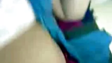 Kelly để xem, lồn gái xinh bị tên dày đít