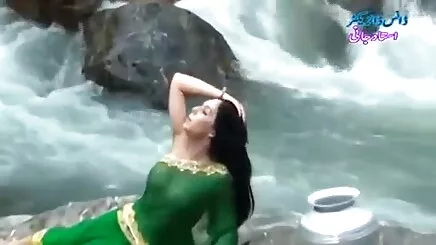 Nghịch ngợm và khó chịu người phụ nữ trong lưới - nhiều Hơn về gái xinh uống tinh Slurpjp.com
