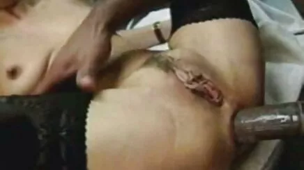 Siêu lớn trên sex thú gái xinh một tóc vàng
