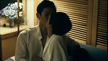 busty sex gai toc ngan